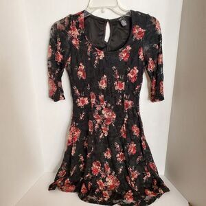 Floral lace dress 